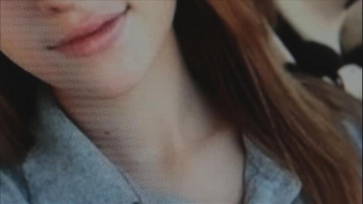 More and more minors are selling sex online. Ads show teenage girls in suggestive poses, emphasising their youth.